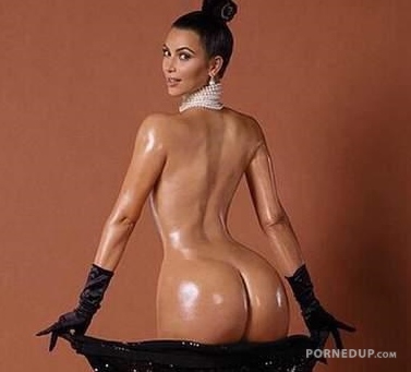 kim kardashian's ass