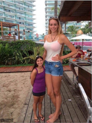 Perfect Height For Eating Pussy