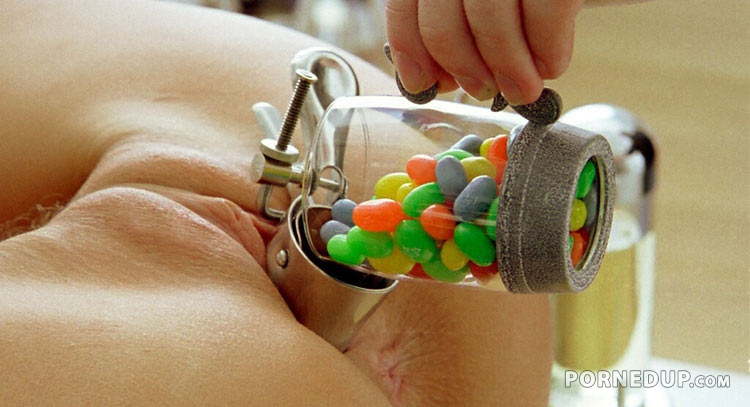 750px x 407px - Filling up her pussy with candy - Porned Up!