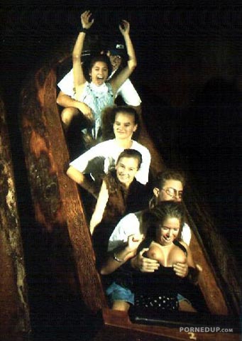 Nudist On Roller Coaster - roller coaster flashing pics