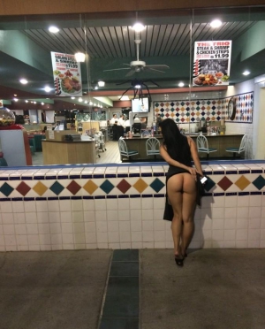 Woman Flashes Ass In Restaurant