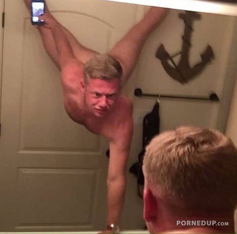 Weird Gay Porn - Weird Gay Selfie - Porned Up!